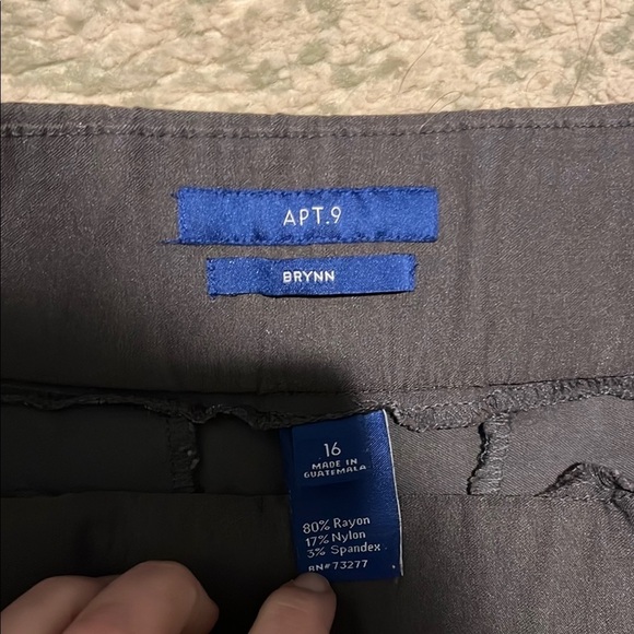 Apt. 9 Gray Cropped Ankle Pants with Slim Fit - Picture 2 of 4